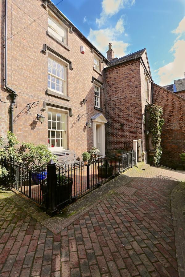 The Library House B&B Ironbridge Eksteriør billede