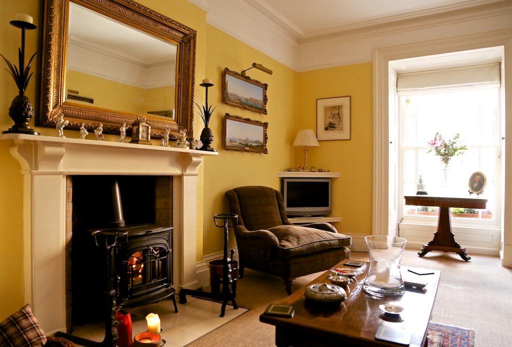 The Library House B&B Ironbridge Eksteriør billede